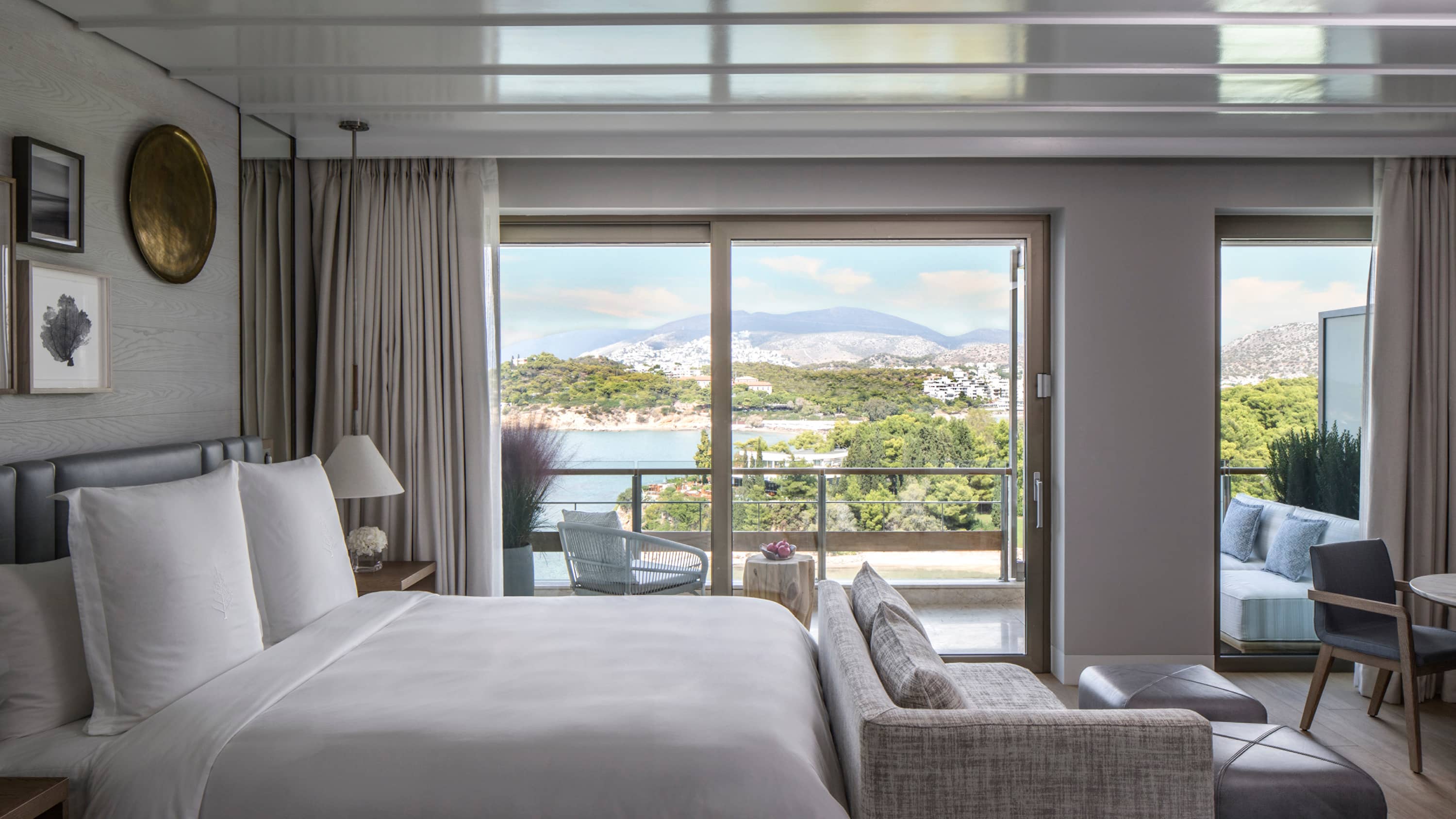 Arion sea-view room