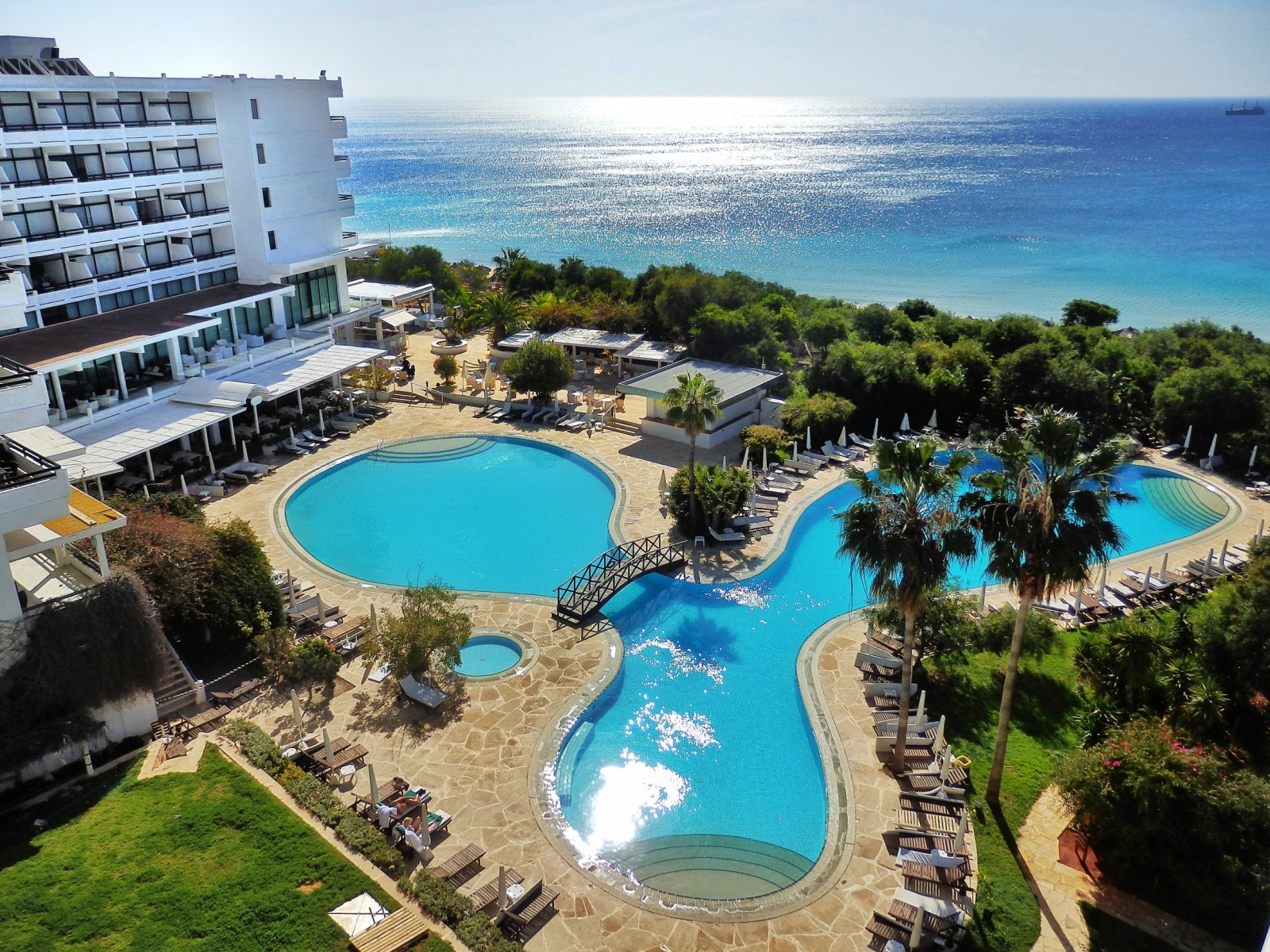  Grecian Bay Hotel 5*