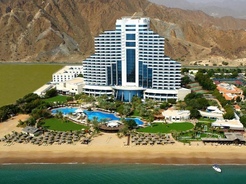 Le Meridien Al Aqah Beach Resort and Spa 5*