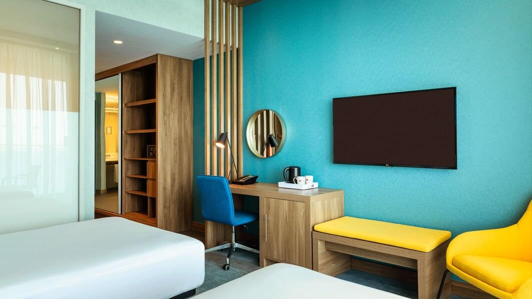 Aloft Room (Twin)