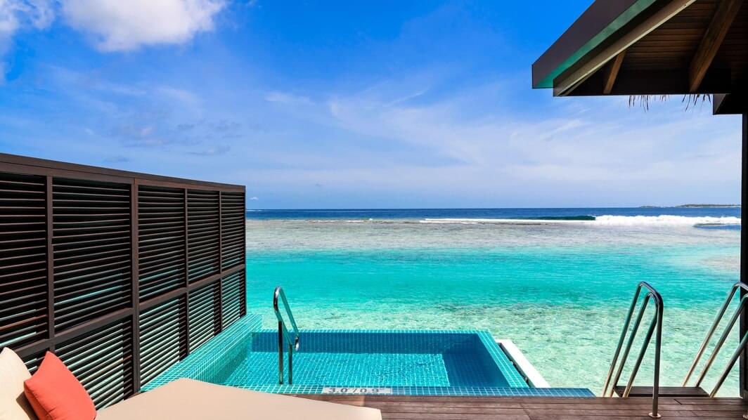 Water Bungalow with Pool 