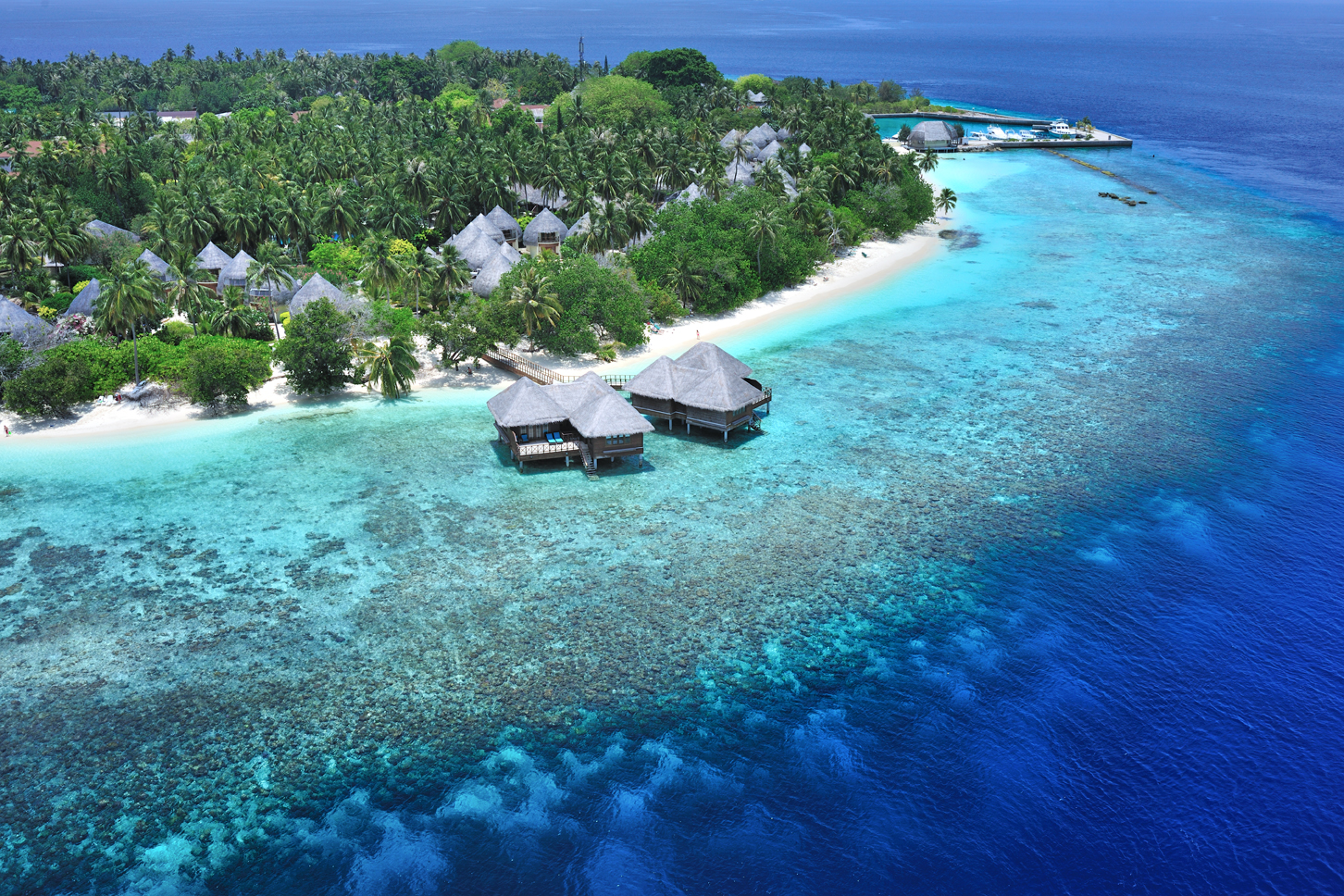 Bandos Maldives 4*