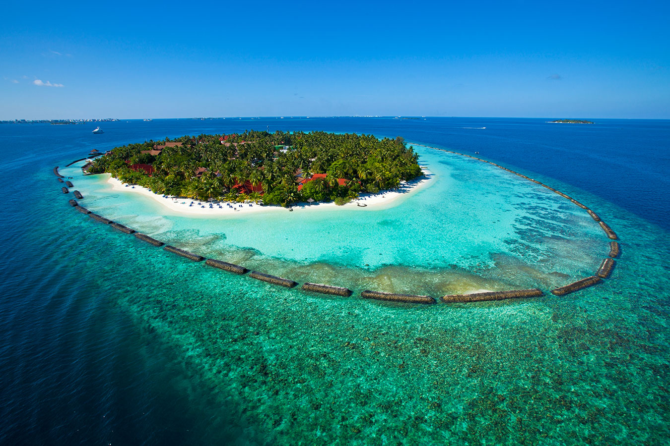 Kurumba Maldives 5*