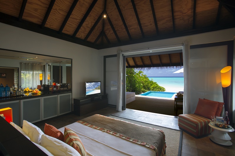 Beach villa with pool